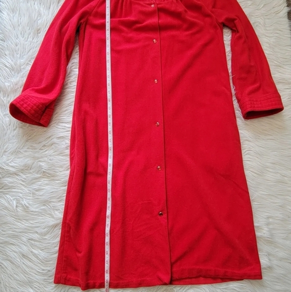 VTG Belle Fleur VELOUR Robe Housecoat Nightgown Size Small Red Snap Buttons. - Picture 9 of 12